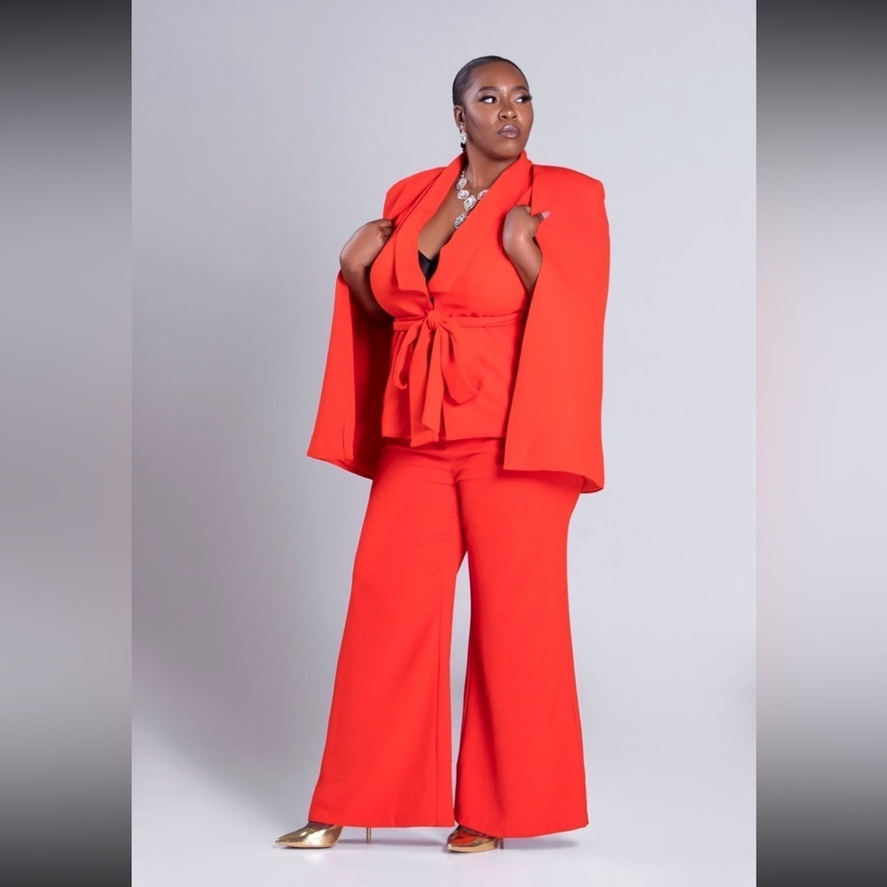 L'ATISTE Coral Red Tailored Pantsuit